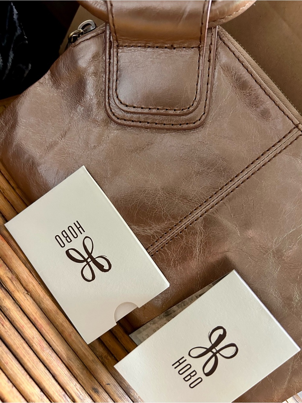 HOBO Metallic Rose Brown Sable Wristlet🤎 - Picture 13 of 16
